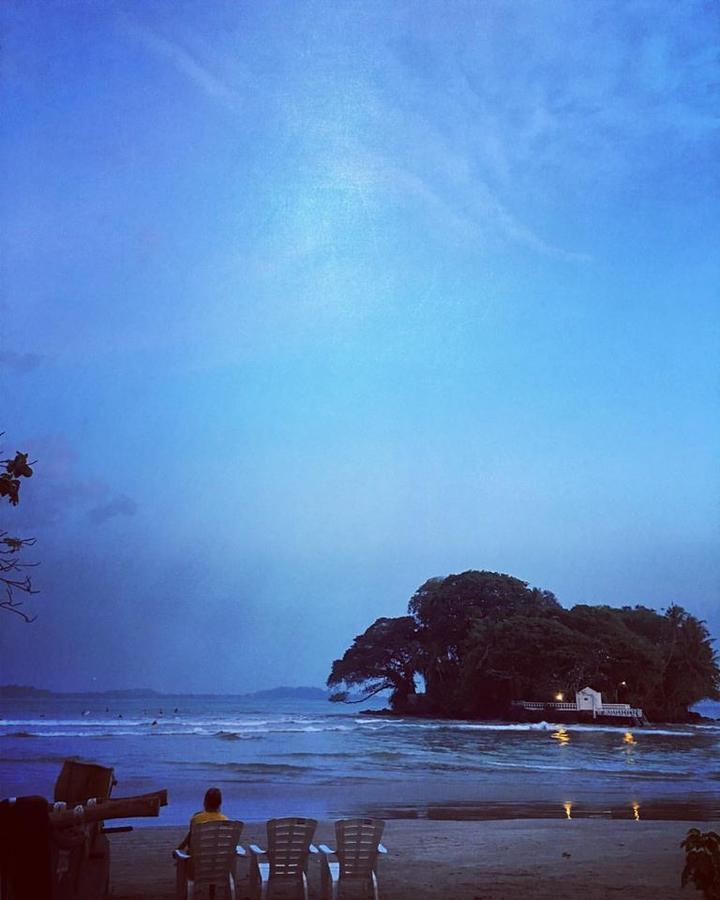 Soul Surfer - Weligamaホステル エクステリア 写真